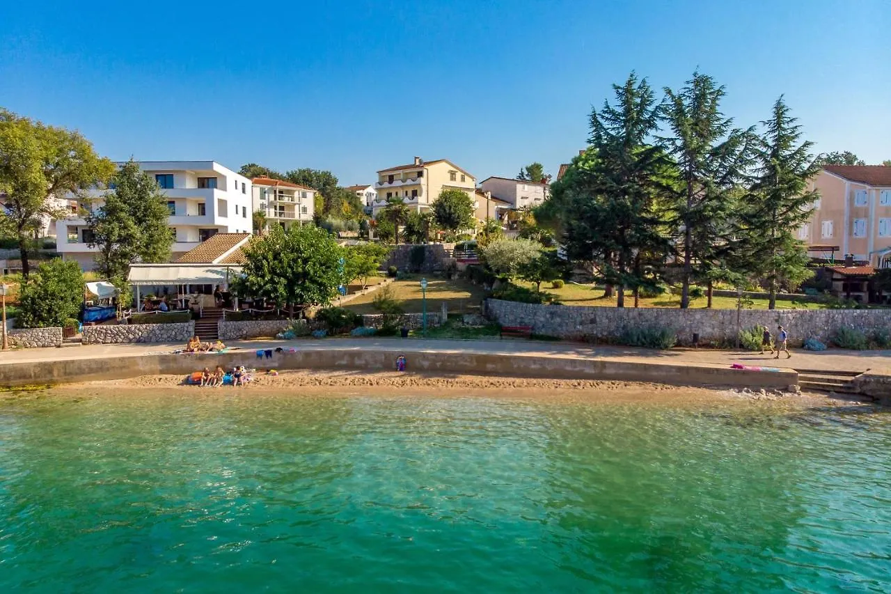 Apartments With A Parking Space Vantacici, Krk - 19382 Malinska Croatia